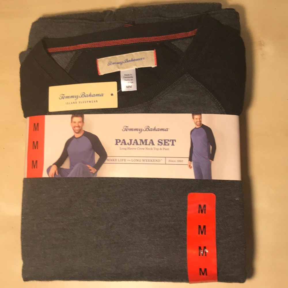 Tommy Bahama men’s long sleeve pajamas